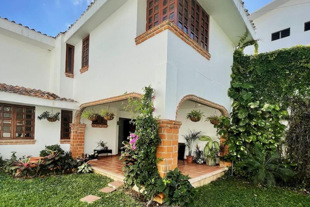Beautiful Jungle House On A Strategic Location Villa Cancún Buitenkant foto